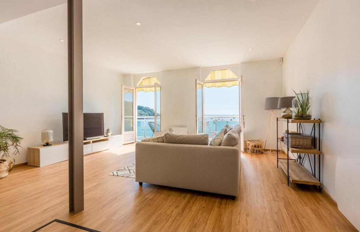 Les Pieds Dans L'Eau - Bel Appartement - Vue Mer Канкаль Экстерьер фото